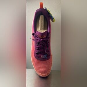 SKECHERS.. WOMENS MAX CUSHIONING SNEAKERS